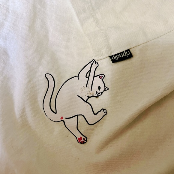 RIPNDIP | SIDEWAYS POCKET CAT UNISEX SKATER T-SHIRT - Picture 5 of 5